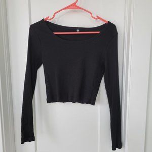 Uniqlo Black Crop Top